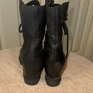 Sorel Black Lace-Up Leather Women's Boots